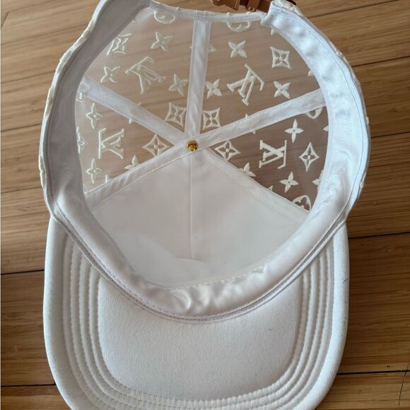 LOUIS VUITTON White Mesh Hat Large Size AUTHENTIC - Picture 12 of 16